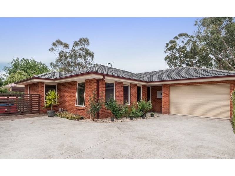 66a Greenslopes Drive, Mooroolbark VIC 3138