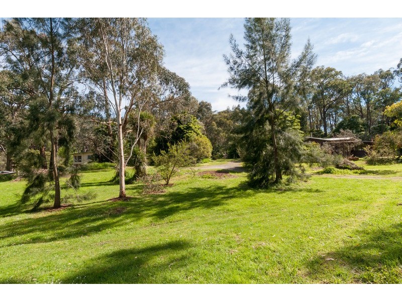 2/3 Ruby Road, Montrose VIC 3765