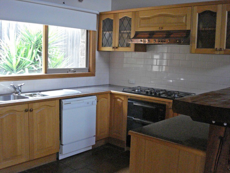 15 Pinnacle  Rise, Lilydale VIC 3140