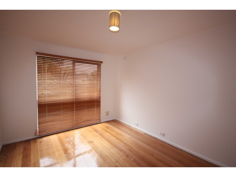 1/37 Swinburne Avenue, Mooroolbark VIC 3138