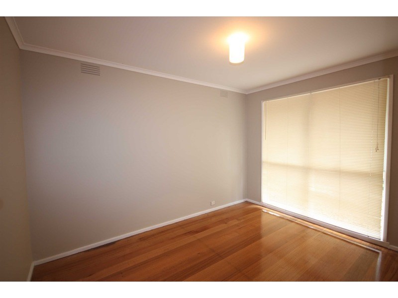 1/37 Swinburne Avenue, Mooroolbark VIC 3138
