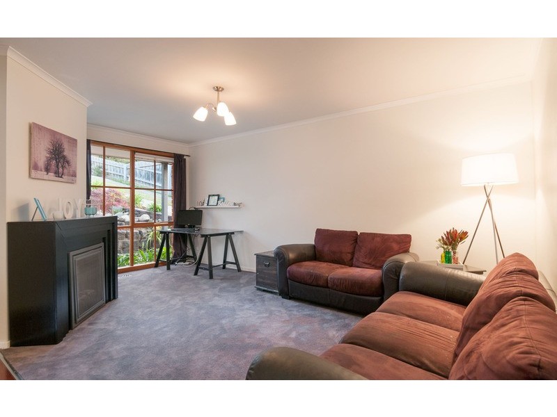 7 Nandina Close, Warranwood VIC 3134