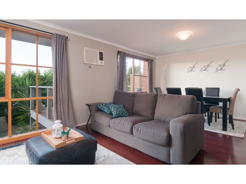 7 Nandina Close, Warranwood VIC 3134