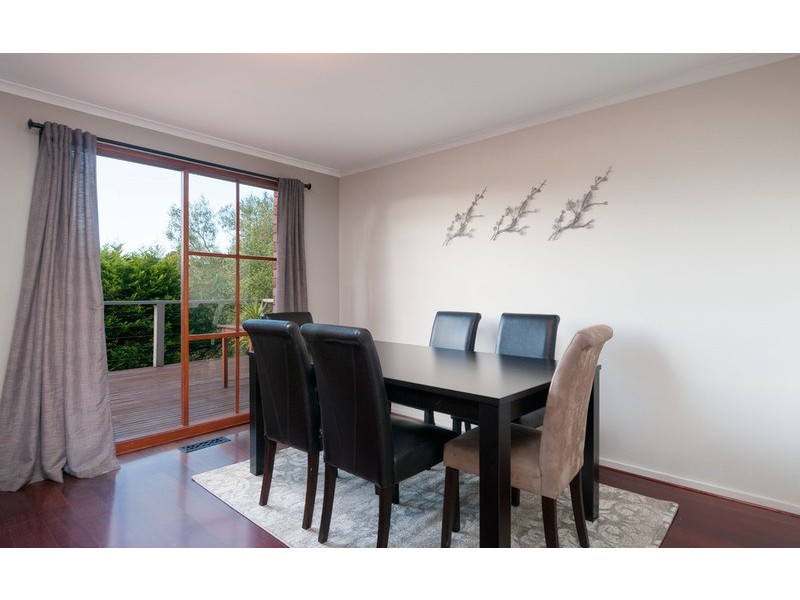 7 Nandina Close, Warranwood VIC 3134