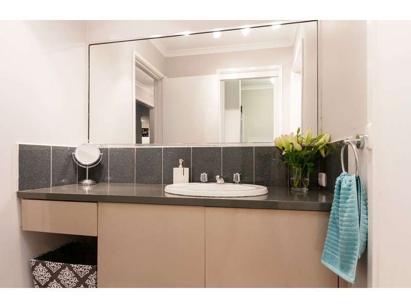 7 Nandina Close, Warranwood VIC 3134