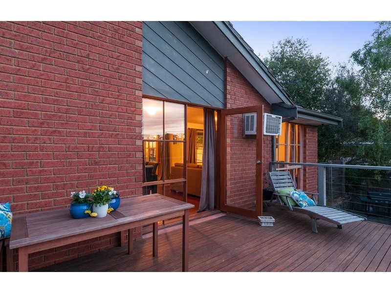 7 Nandina Close, Warranwood VIC 3134