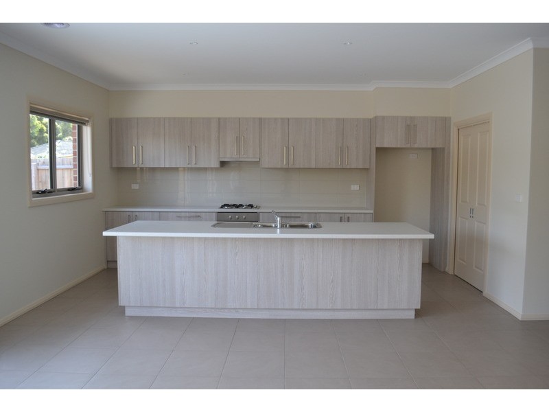 36a Pembroke Road, Mooroolbark VIC 3138