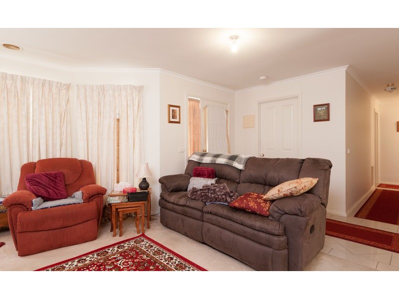 6/39 Holloway Road, Croydon North VIC 3136