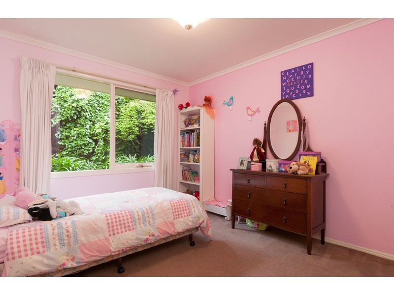 5 Tony  Place, Mooroolbark VIC 3138