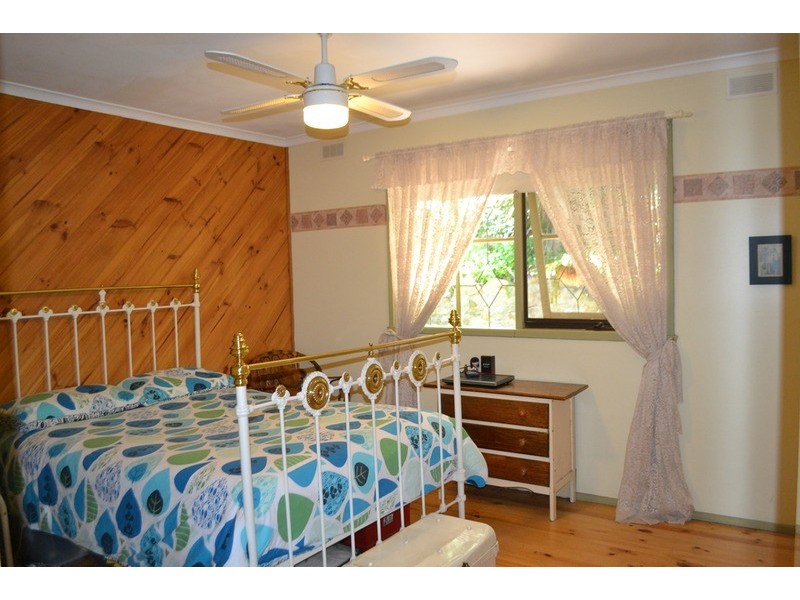 81 Commercial Road, Mount Evelyn VIC 3796