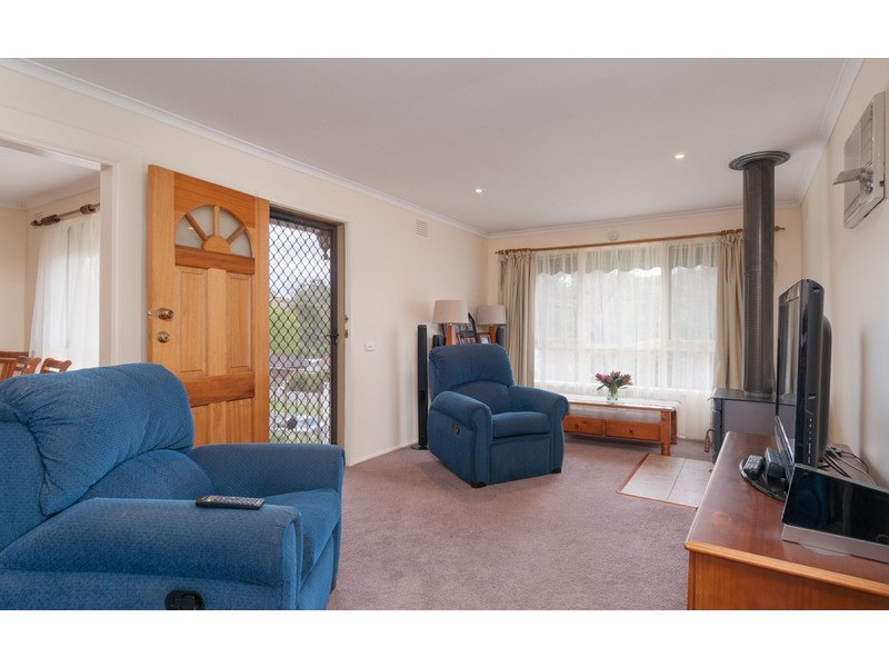 18 Shirley Crescent, Woori Yallock VIC 3139