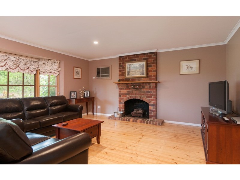 69 Alpine Way, Kilsyth VIC 3137