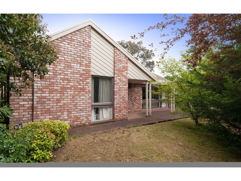 1 Landscape Drive, Mooroolbark VIC 3138