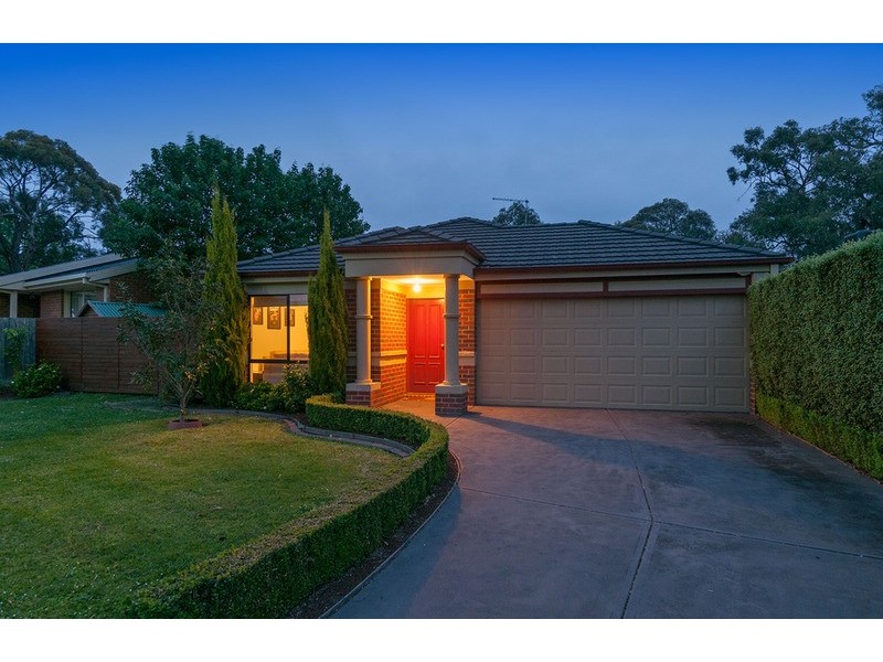 69a Blackburn Road, Mooroolbark VIC 3138