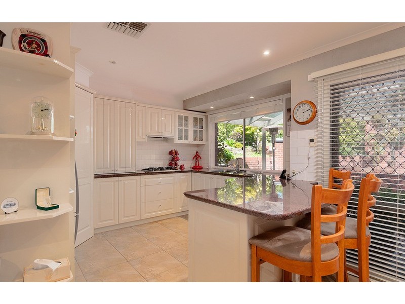 13 Great Oak Court, Mooroolbark VIC 3138