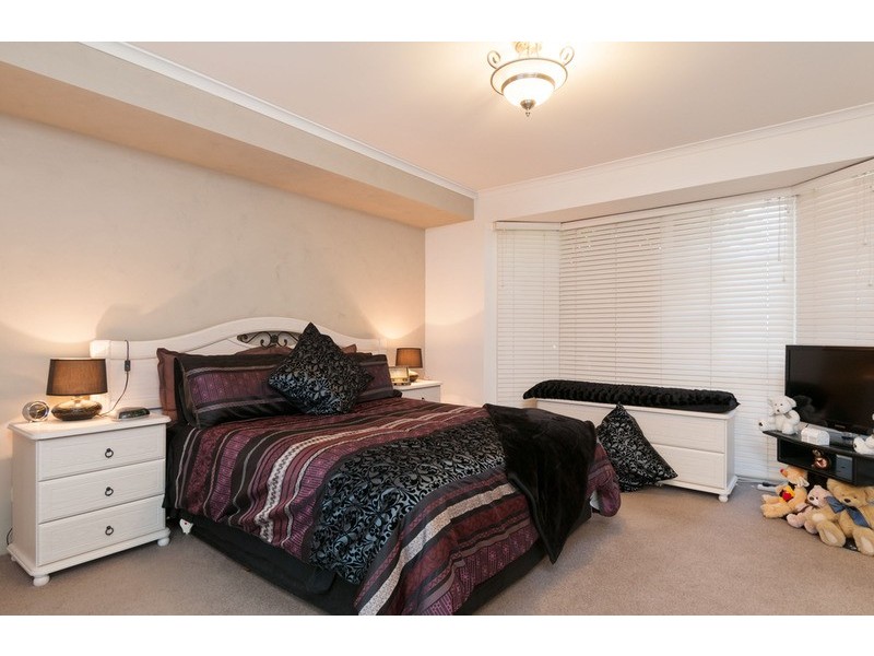 13 Great Oak Court, Mooroolbark VIC 3138