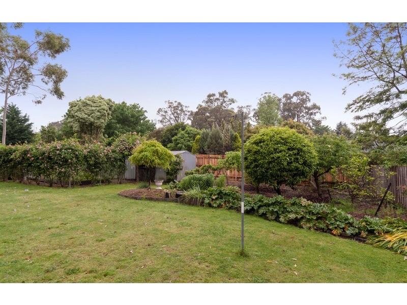 24 Greenhills Avenue, Montrose VIC 3765