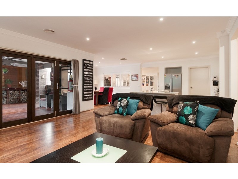 35 Larbert Road, Mooroolbark VIC 3138