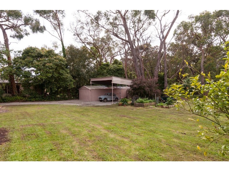 26 Mountain Drive, Mooroolbark VIC 3138