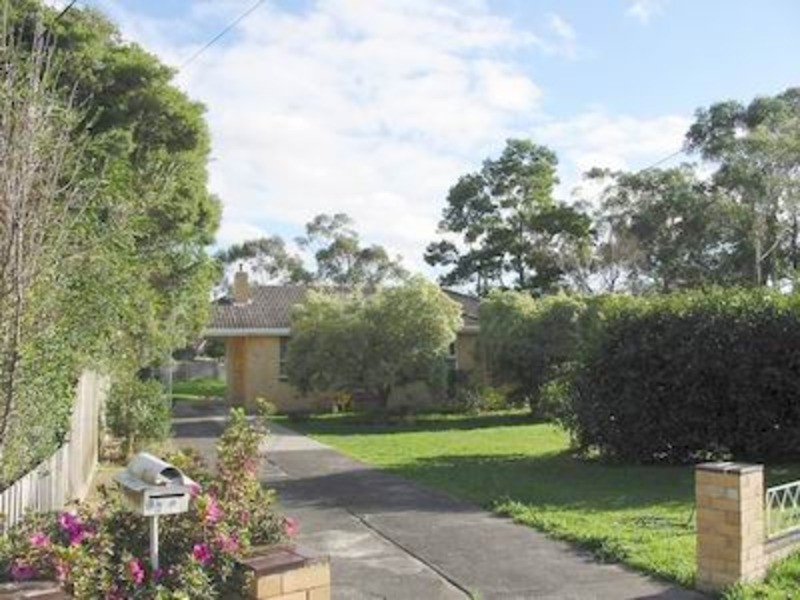 28 Dryden Concourse, Mooroolbark VIC 3138