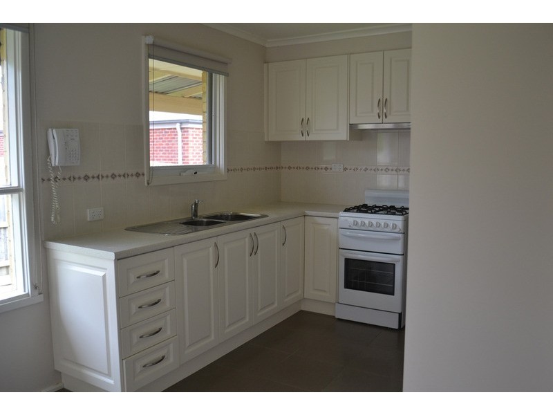 28 Dryden Concourse, Mooroolbark VIC 3138