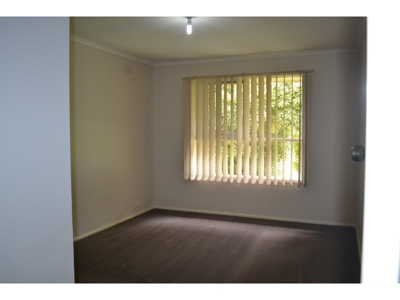 28 Dryden Concourse, Mooroolbark VIC 3138