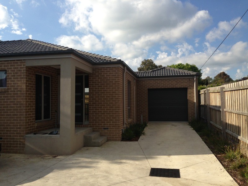 10a Neville  Street, Mooroolbark VIC 3138