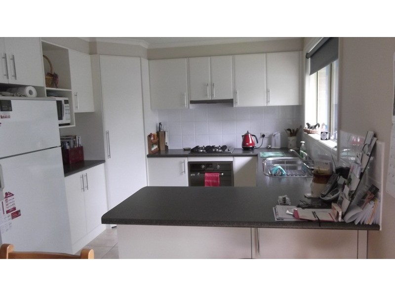 3/58 Central  Avenue, Croydon South VIC 3136