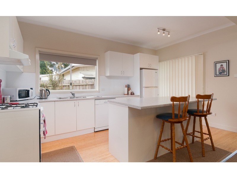 16 Colchester Road, Kilsyth VIC 3137