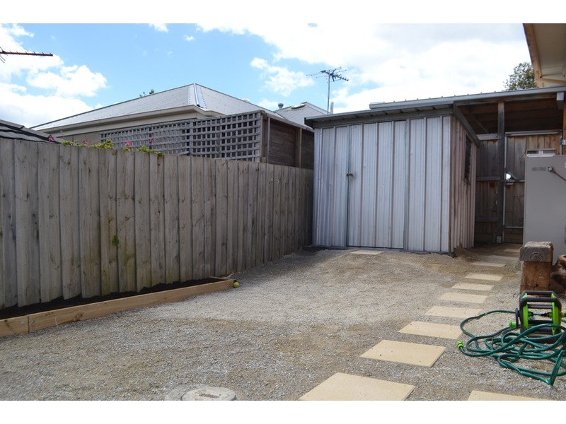 1/6 Bridges  Avenue, Mooroolbark VIC 3138