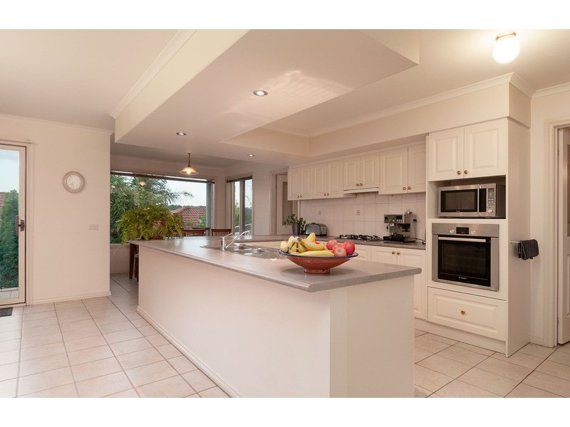 4 Greenridge Court, Chirnside Park VIC 3116