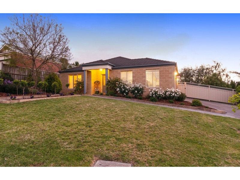 4 Greenridge Court, Chirnside Park VIC 3116