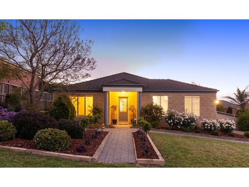 4 Greenridge Court, Chirnside Park VIC 3116