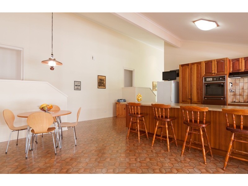 18 Ashton Avenue, Mooroolbark VIC 3138