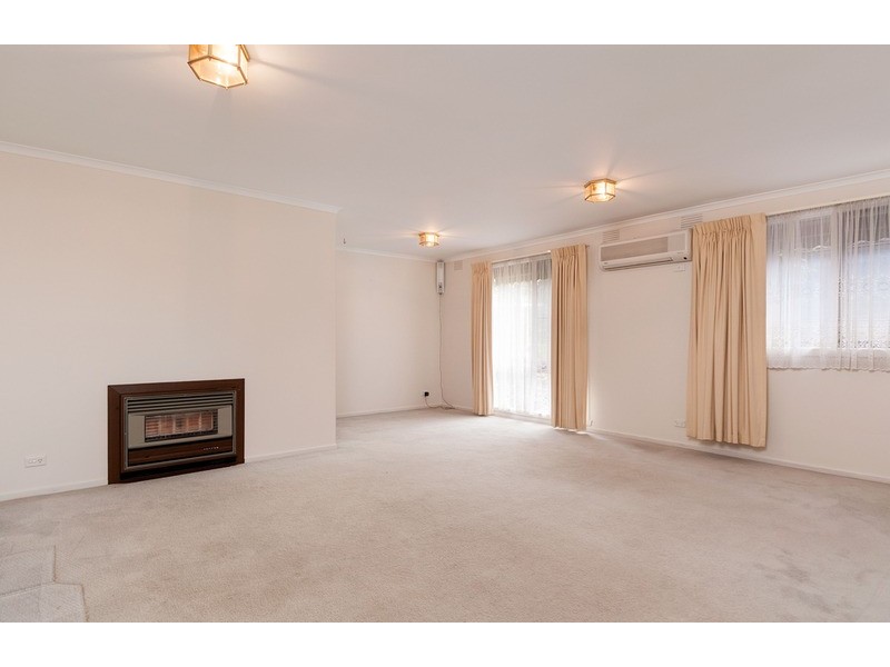 6 Anthony Drive, Chirnside Park VIC 3116