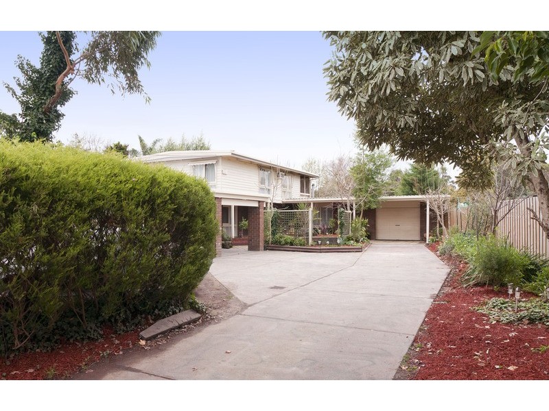 2 Bulga Street, Mooroolbark VIC 3138