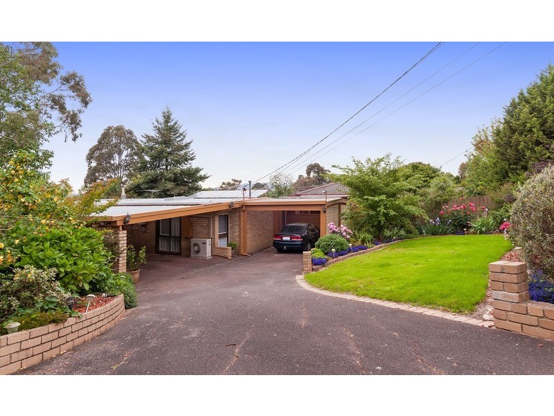 6 Daymar Drive, Mooroolbark VIC 3138