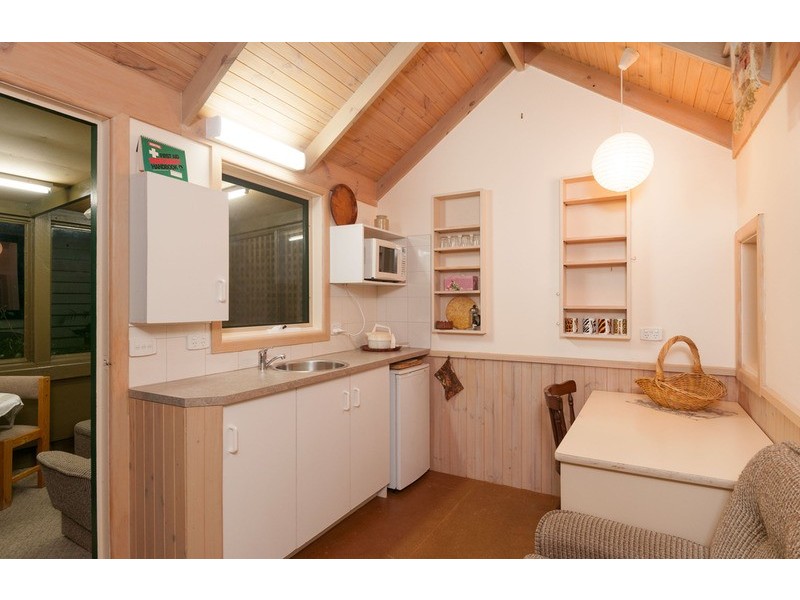 35 Pine Road, Mooroolbark VIC 3138