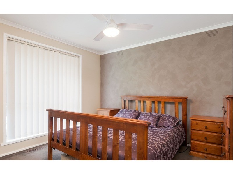 14 Lansell Road, Mooroolbark VIC 3138