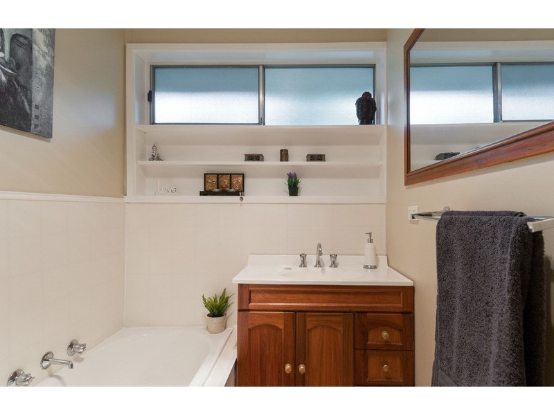 14 Lansell Road, Mooroolbark VIC 3138