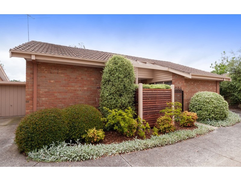 2/12 Plumer Street, Croydon VIC 3136