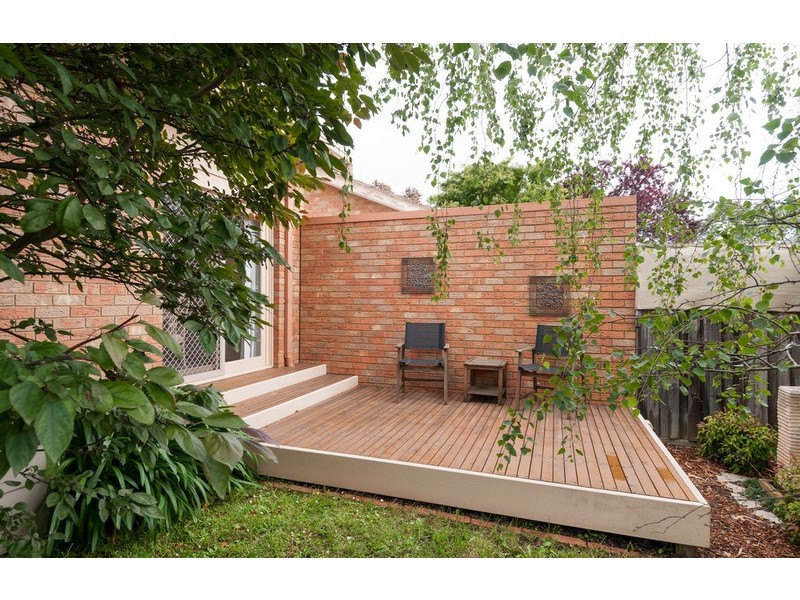 2/12 Plumer Street, Croydon VIC 3136