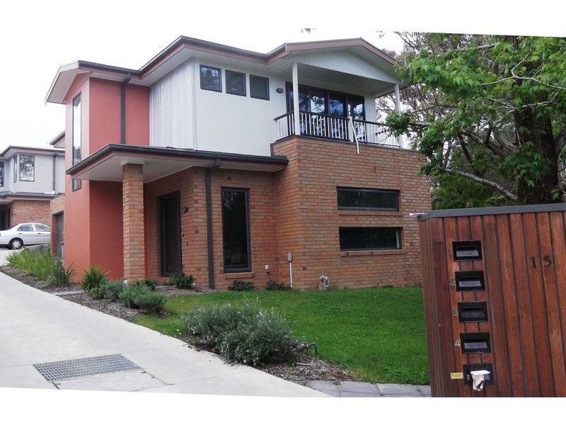 1/15 Ross Road, Croydon VIC 3136