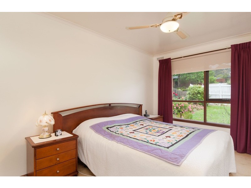 9 Myoora Drive, Mooroolbark VIC 3138