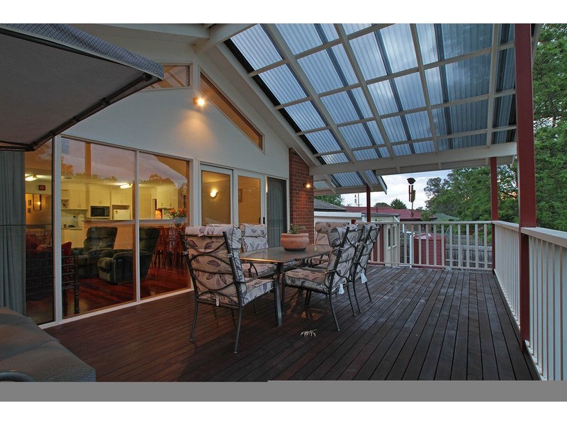 9 Myoora Drive, Mooroolbark VIC 3138