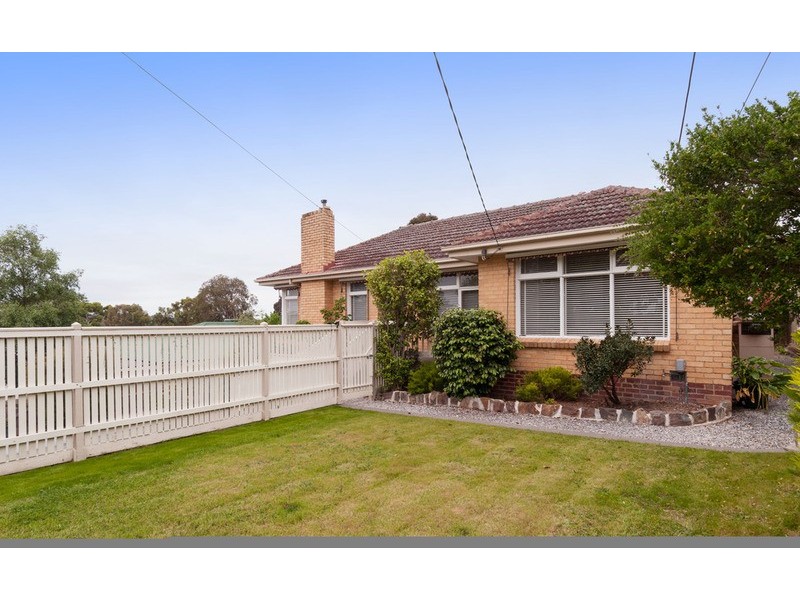 34 Ervin Road, Kilsyth VIC 3137