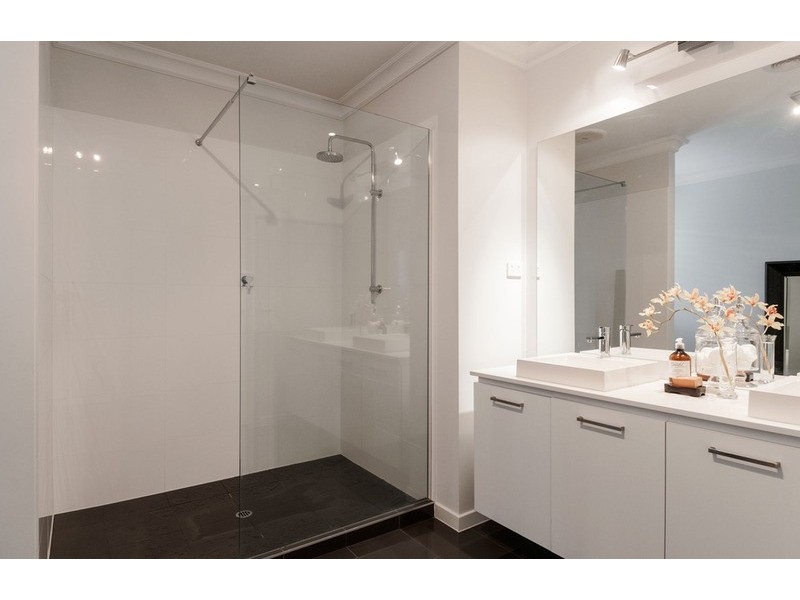 26 Kingston Way, Mooroolbark VIC 3138
