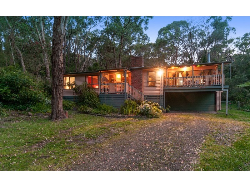 55 Warrawee Road, Mount Evelyn VIC 3796