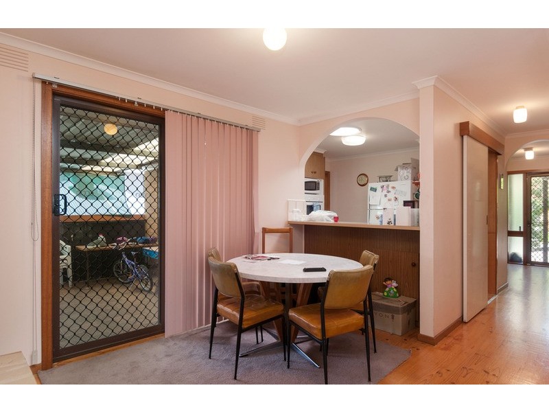 5 Maralee Drive, Mooroolbark VIC 3138