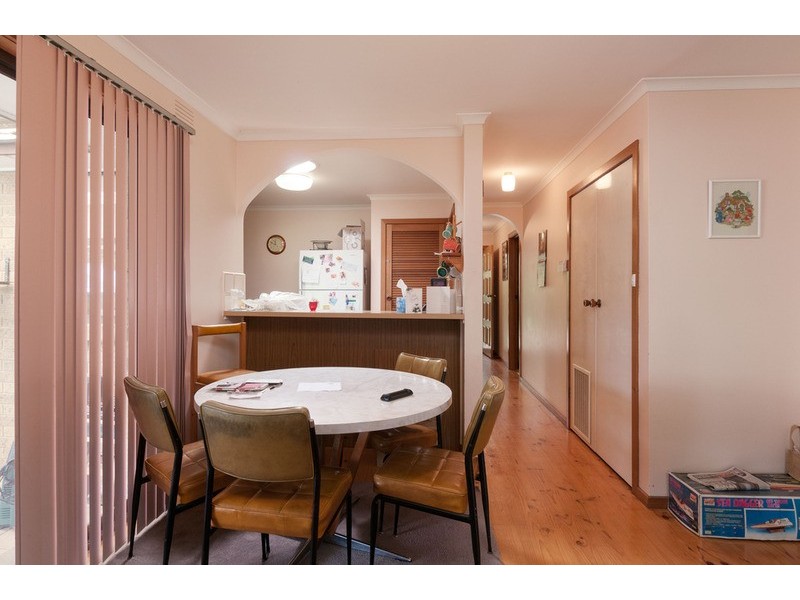 5 Maralee Drive, Mooroolbark VIC 3138